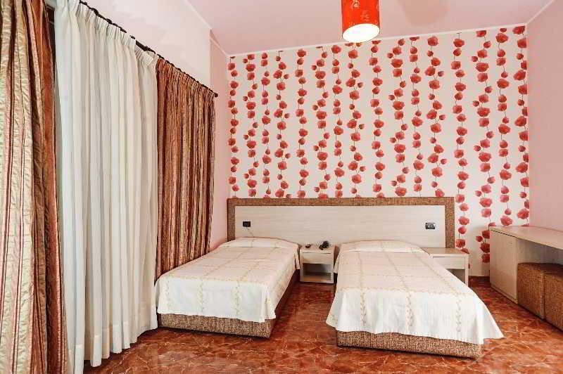 Hotel Serenity Tirana Bagian luar foto