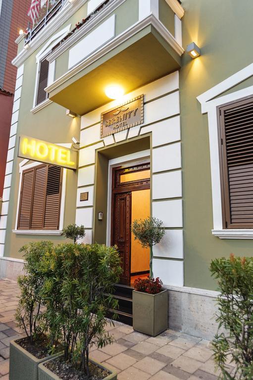 Hotel Serenity Tirana Bagian luar foto