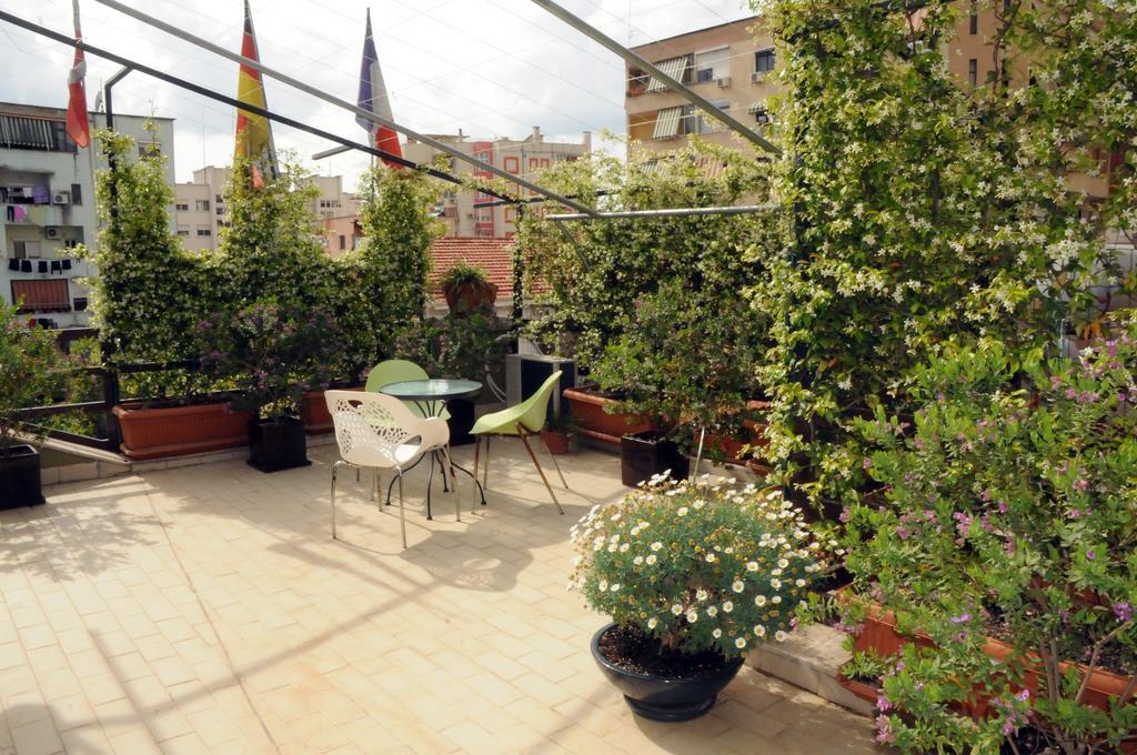 Hotel Serenity Tirana Bagian luar foto