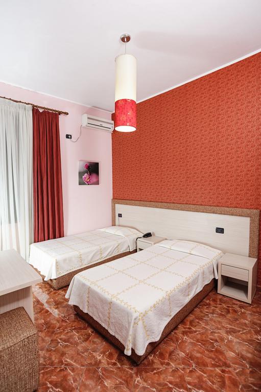 Hotel Serenity Tirana Bagian luar foto