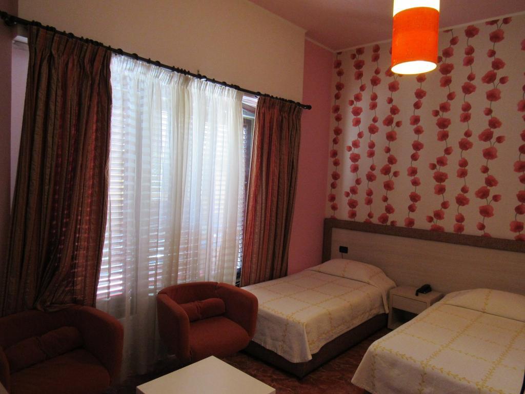 Hotel Serenity Tirana Bagian luar foto