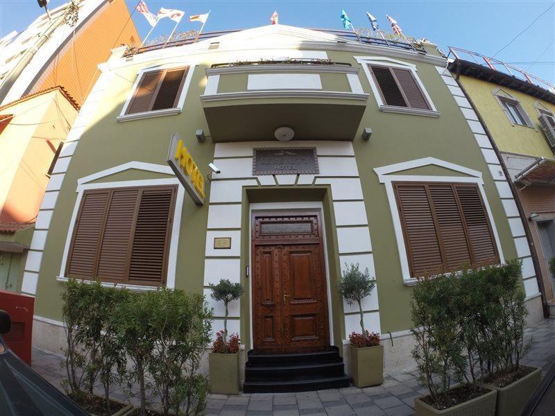 Hotel Serenity Tirana Bagian luar foto