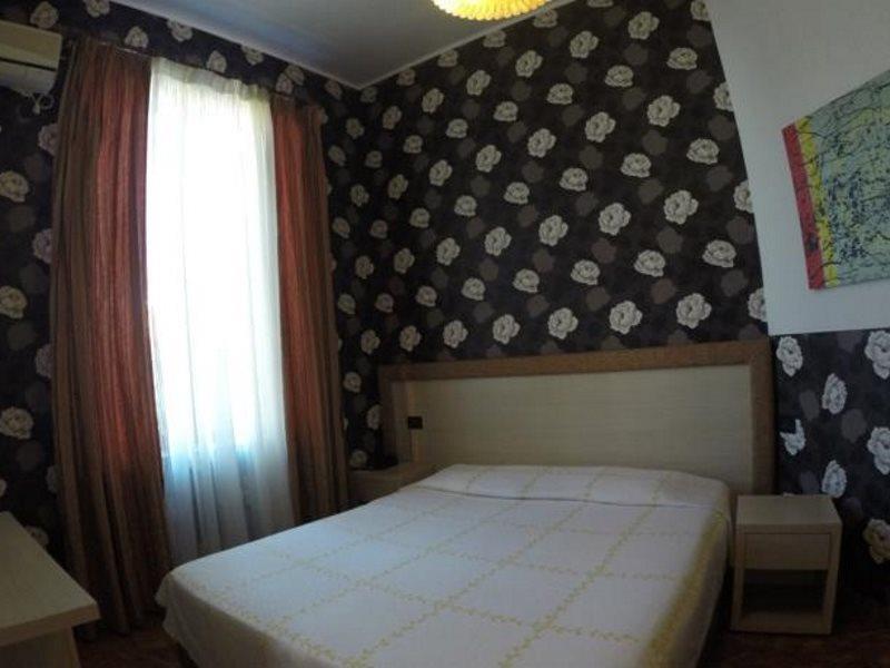 Hotel Serenity Tirana Bagian luar foto